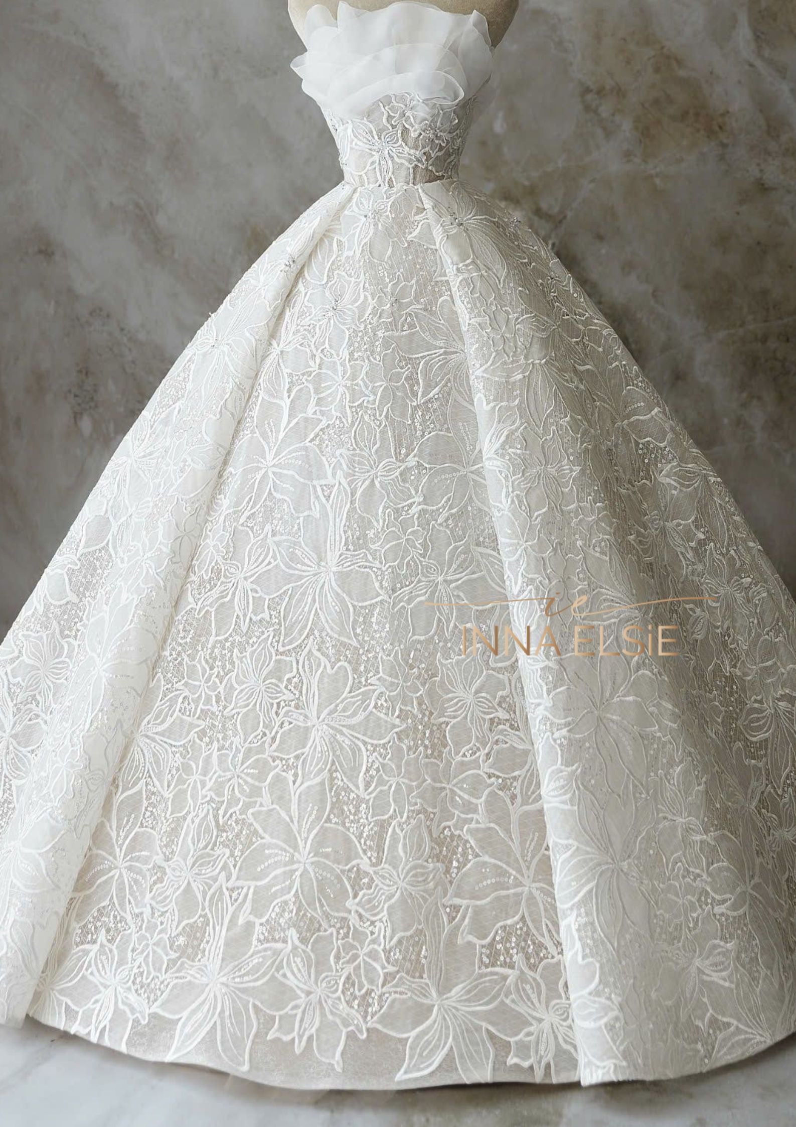 MONIC COUTURE Wedding Dress
