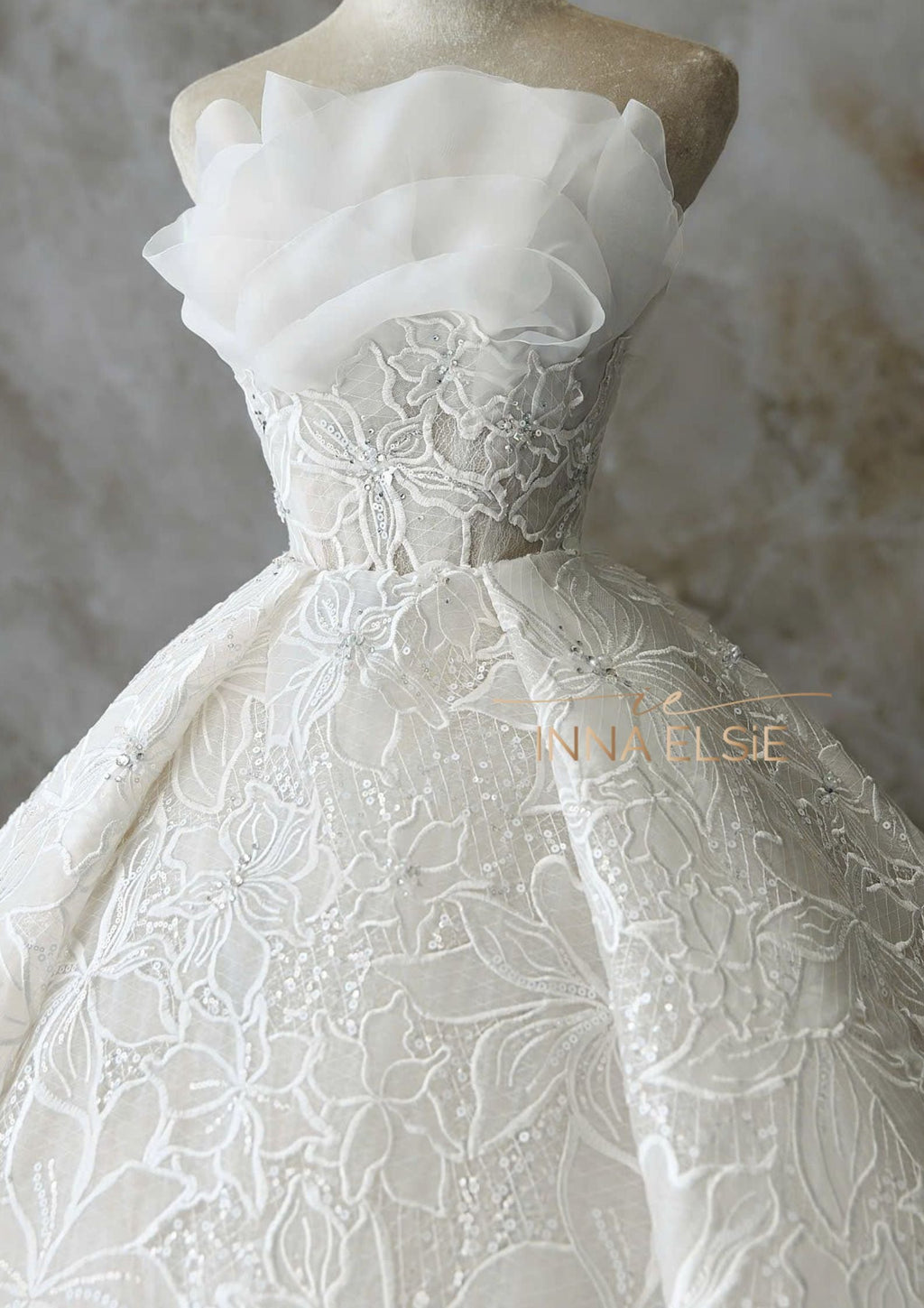 MONIC COUTURE Wedding Dress