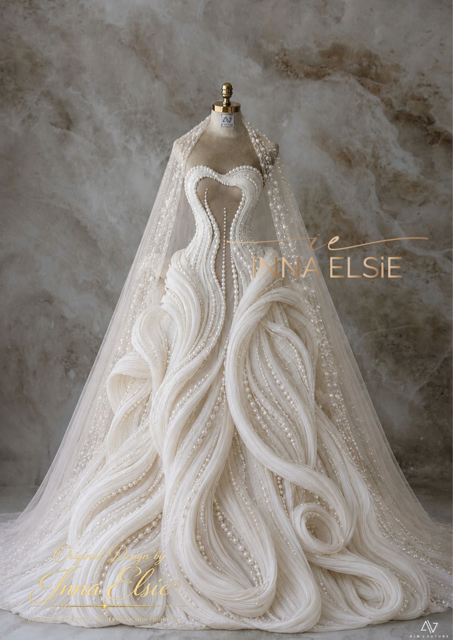 MIRTA Sculpted lCouture Gown