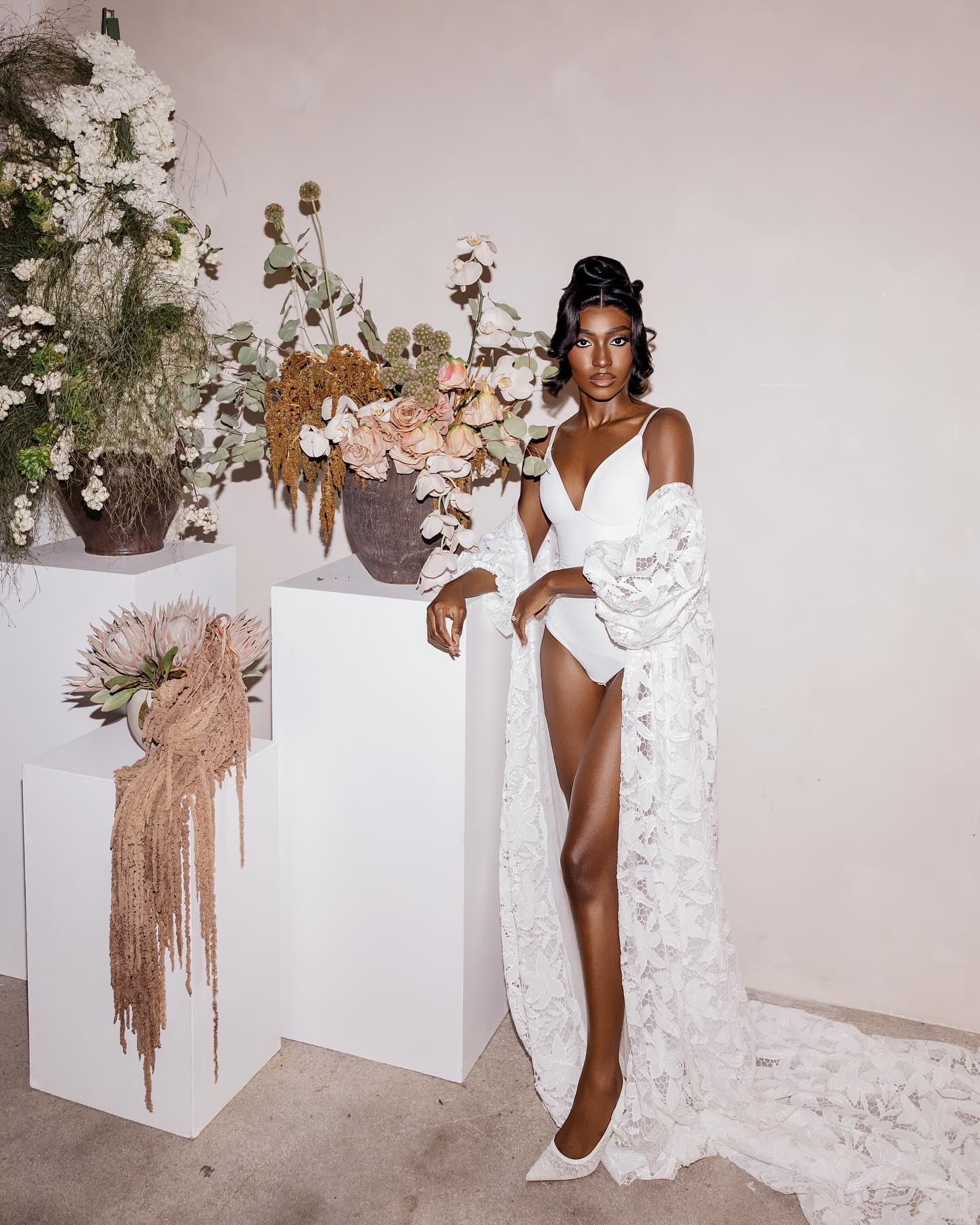 AMUSI Luxury Bridal Robe Cape
