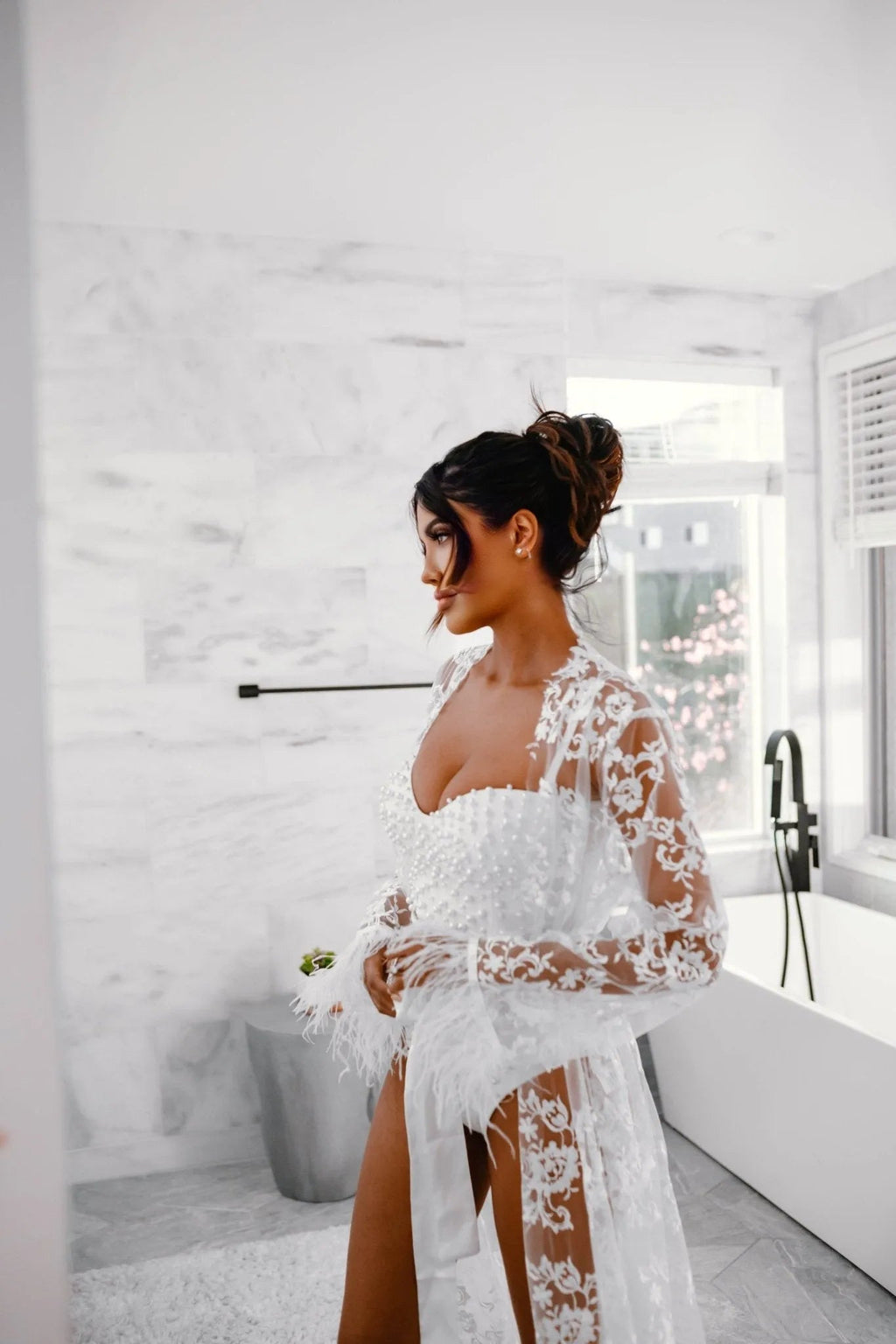 ILONA Lace Robe With Feathers