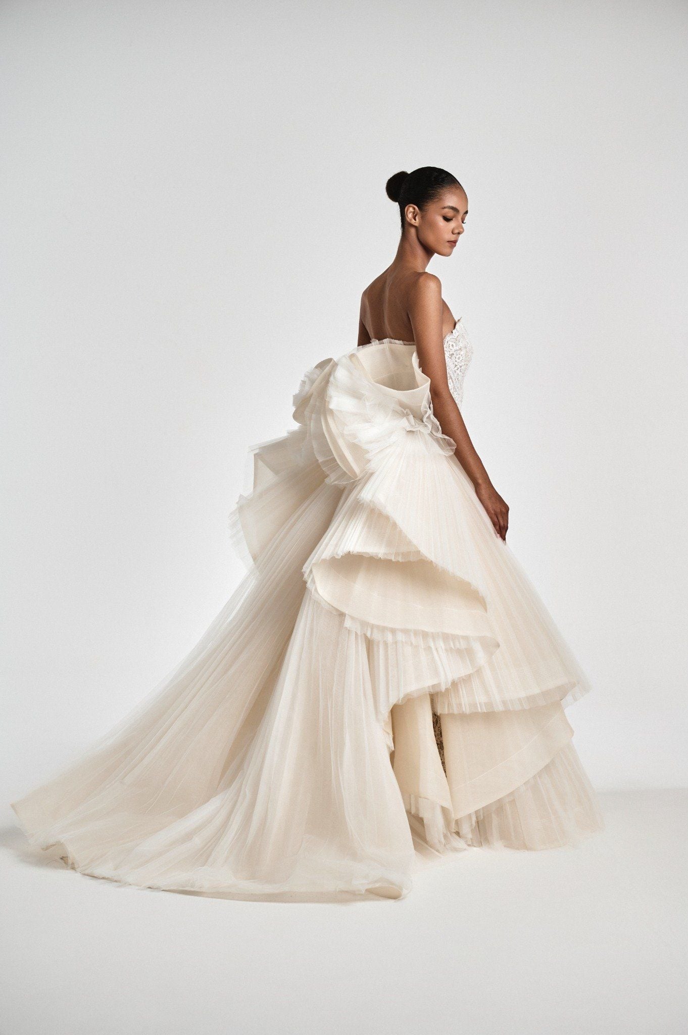 ÉCLIPSE Transforming Couture Gown